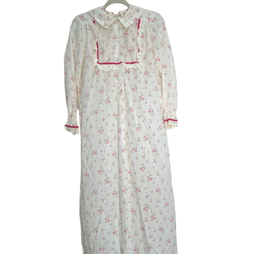 Vintage nightgown I. Magnin white with floral PJ’s prairie cottage